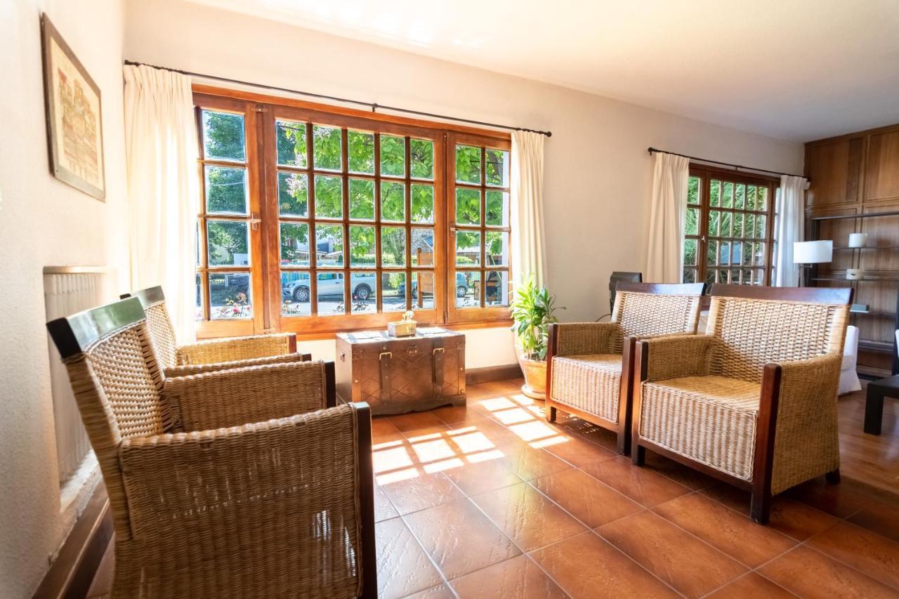Hosteria Hostal Del Esquiador San Martín de los Andes Eksteriør billede