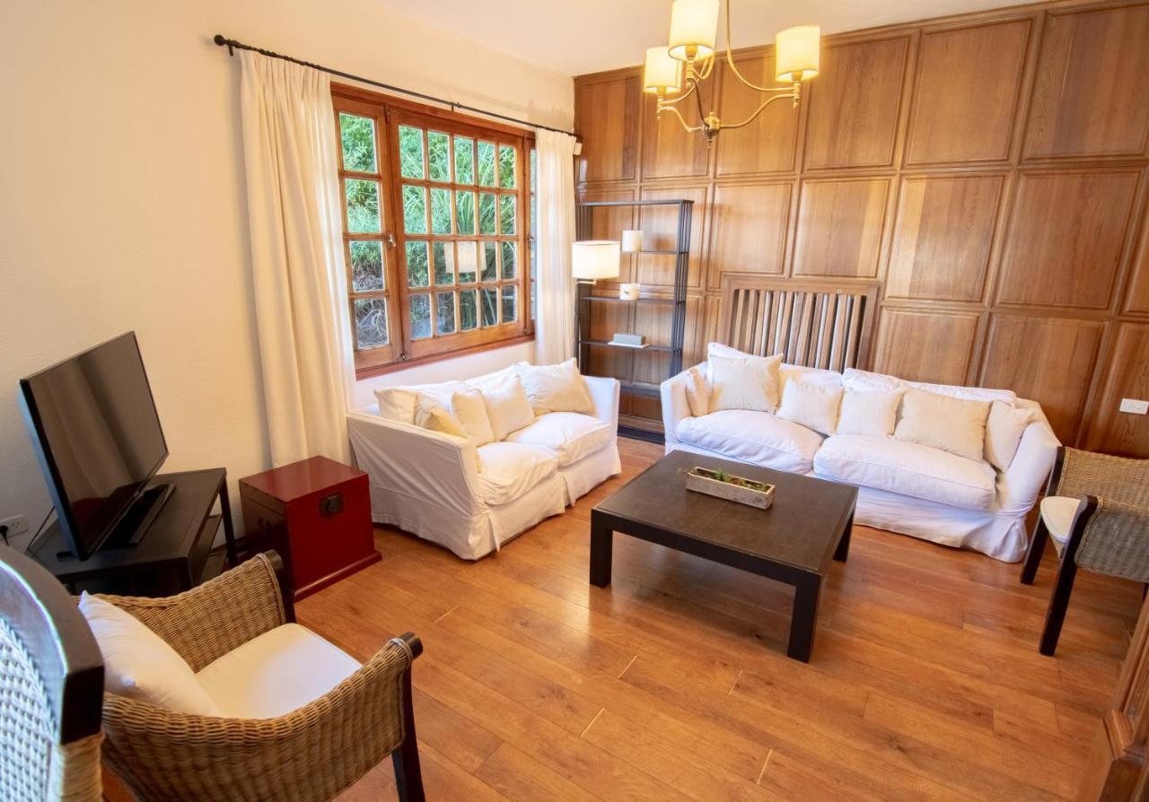 Hosteria Hostal Del Esquiador San Martín de los Andes Eksteriør billede